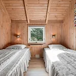 Kenny - 1-2km From The Sea By Interhome